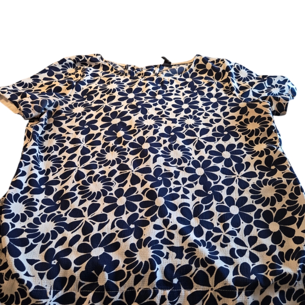 Valya Short Sleeve Top Size Med